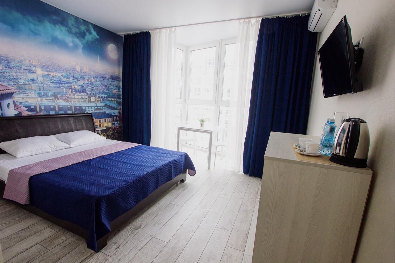 East Residence White Kiev Bagian luar foto