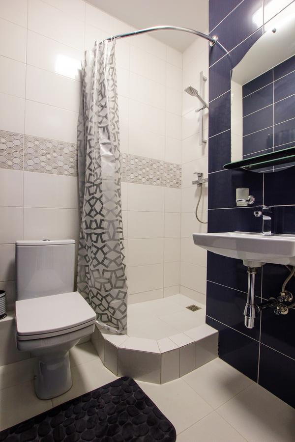 East Residence White Kiev Bagian luar foto