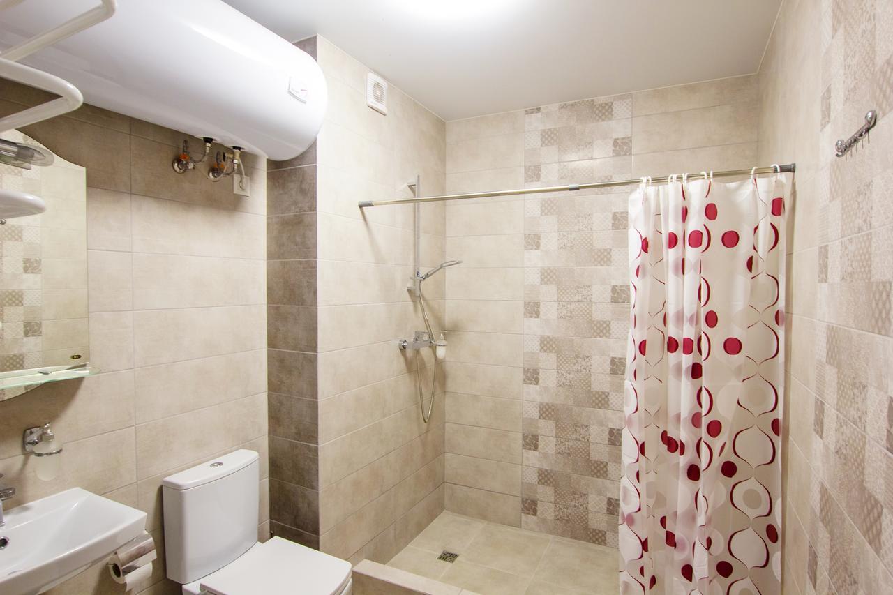 East Residence White Kiev Bagian luar foto
