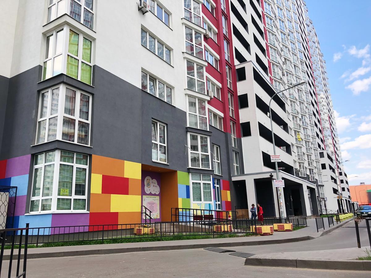 East Residence White Kiev Bagian luar foto