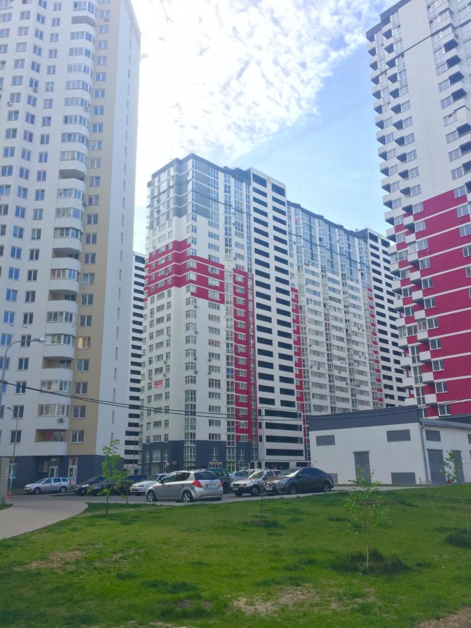 East Residence White Kiev Bagian luar foto